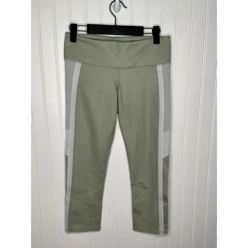 Women's Alo Green and White Cropped Leggings - Size S